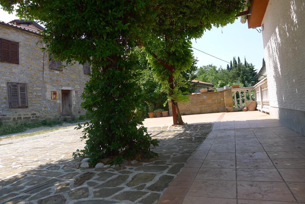 Apartments Rosemary Луція Екстер'єр фото