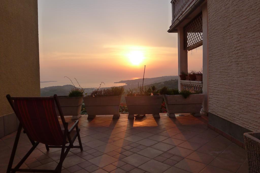 Apartments Rosemary Луція Екстер'єр фото