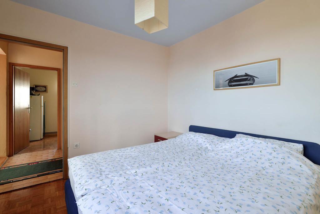 Apartments Rosemary Луція Екстер'єр фото