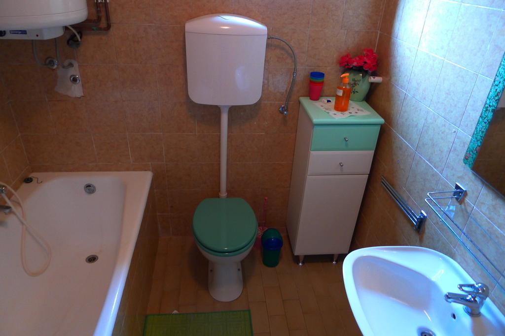 Apartments Rosemary Луція Екстер'єр фото